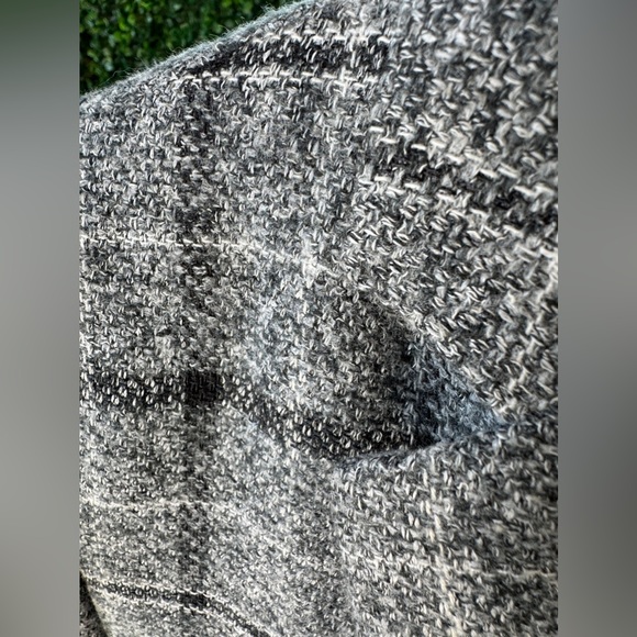 Sod Grey Plaid Knit Blazer - Picture 8 of 9